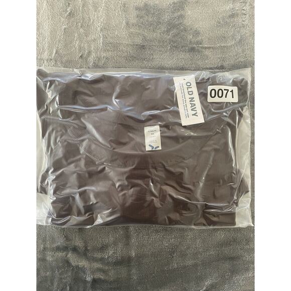 Old Navy Shirt 3XL Brown Ultralite Knit Top Go-Dry Cropped Basic Layer Casual - Picture 8 of 8